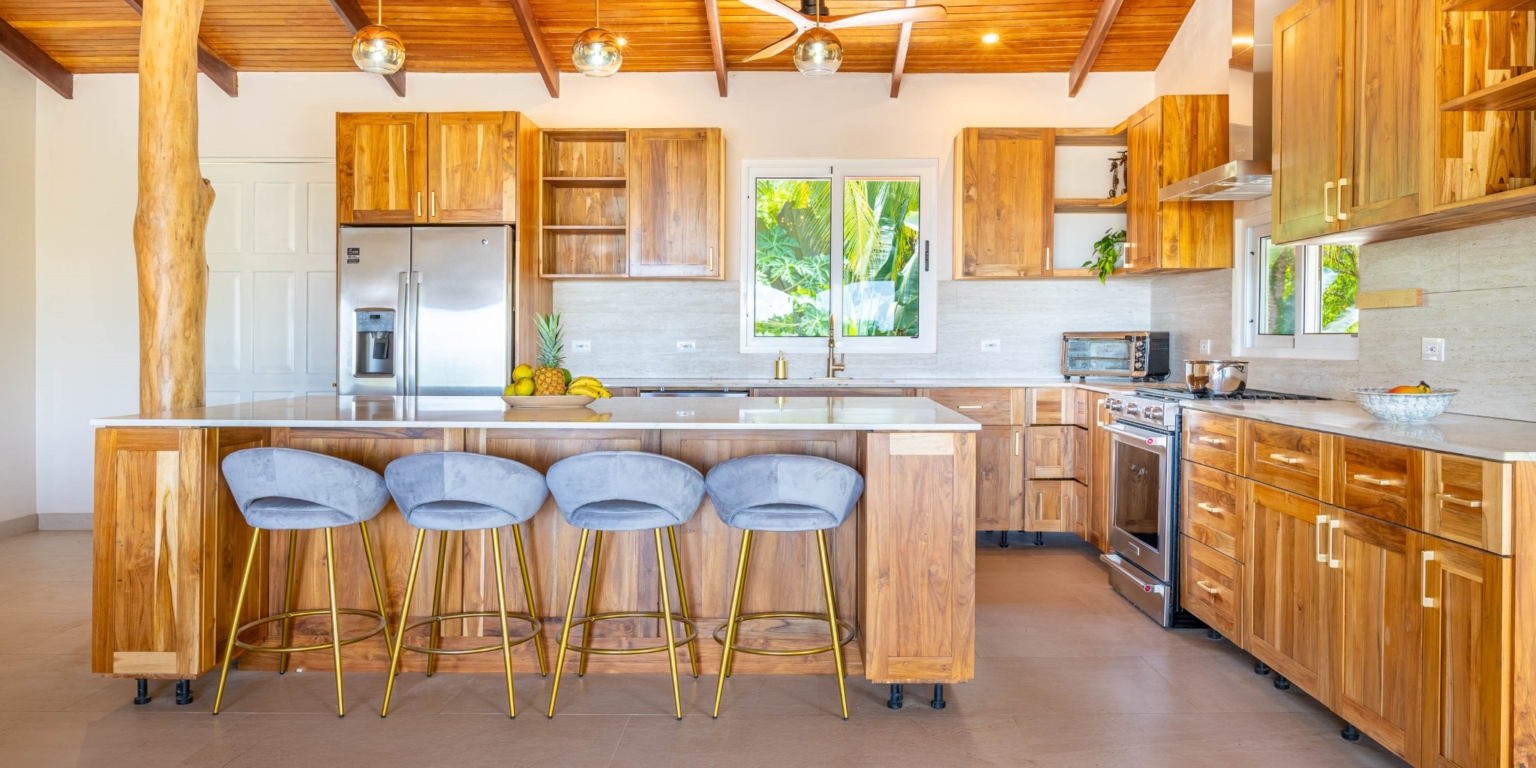 An Ideal Income Property: Breathtaking 4-Bedroom Ocean View Home with Casita in Uvita Costa Rica