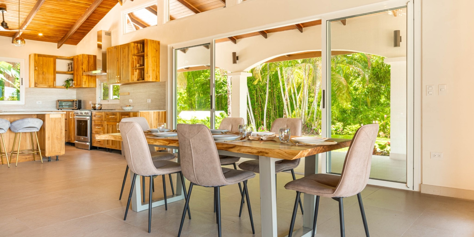 An Ideal Income Property: Breathtaking 4-Bedroom Ocean View Home with Casita in Uvita Costa Rica
