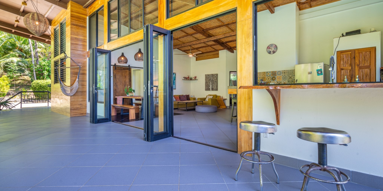 Centally-Located Newer 3-Bedroom home with Pool in Uvita Costa Rica Centally-Located Newer 3-Bedroom home with Pool in Uvita Costa Rica
