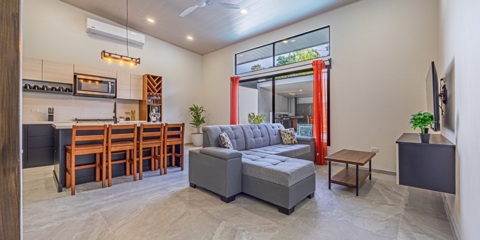 Centally-Located Newer 3-Bedroom home with Pool in Uvita Costa Rica