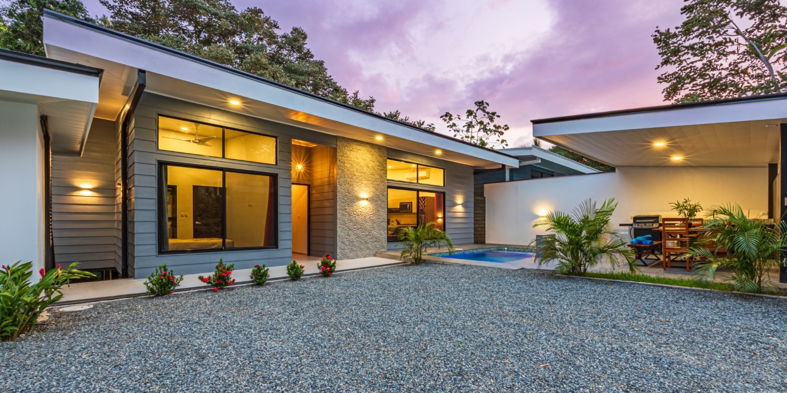 Centally-Located Newer 3-Bedroom home with Pool in Uvita Costa Rica