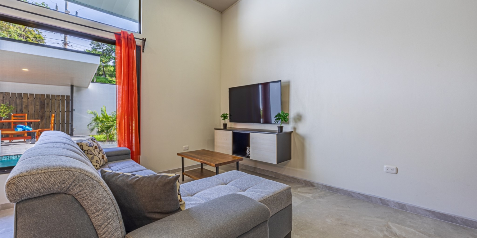 Centally-Located Newer 3-Bedroom home with Pool in Uvita Costa Rica