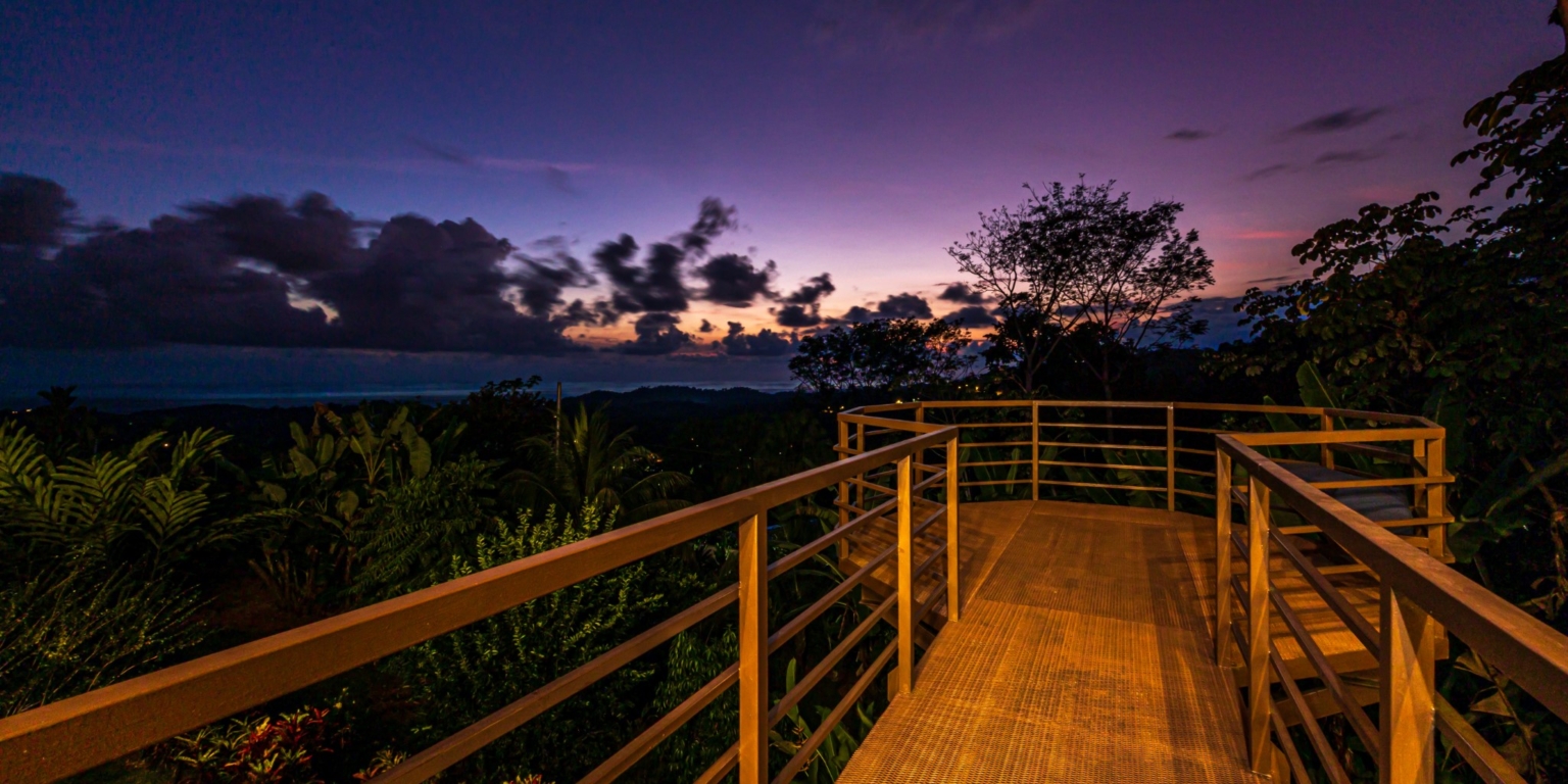 Jaw-Dropping Sunset Ocean View 2-Bedroom Home with Easy Access in Ojochal Costa Rica Jaw-Dropping Sunset Ocean View 2-Bedroom Home with Easy Access in Ojochal Costa Rica