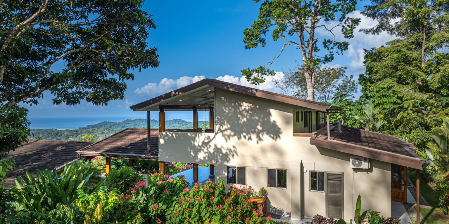 Jaw-Dropping Sunset Ocean View 2-Bedroom Home with Easy Access in Ojochal Costa Rica Jaw-Dropping Sunset Ocean View 2-Bedroom Home with Easy Access in Ojochal Costa Rica