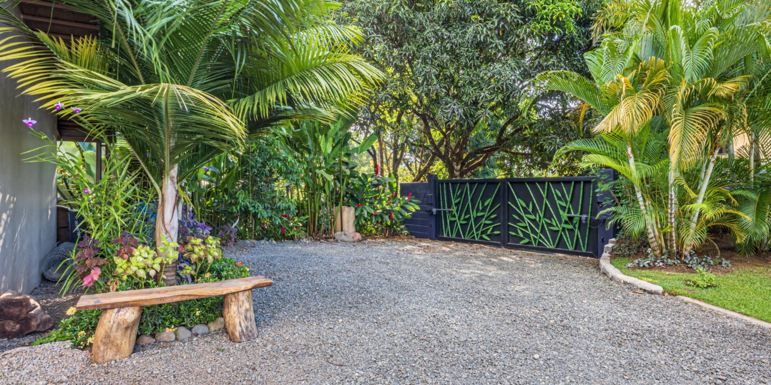Jaw-Dropping Sunset Ocean View 2-Bedroom Home with Easy Access in Ojochal Costa Rica Jaw-Dropping Sunset Ocean View 2-Bedroom Home with Easy Access in Ojochal Costa Rica
