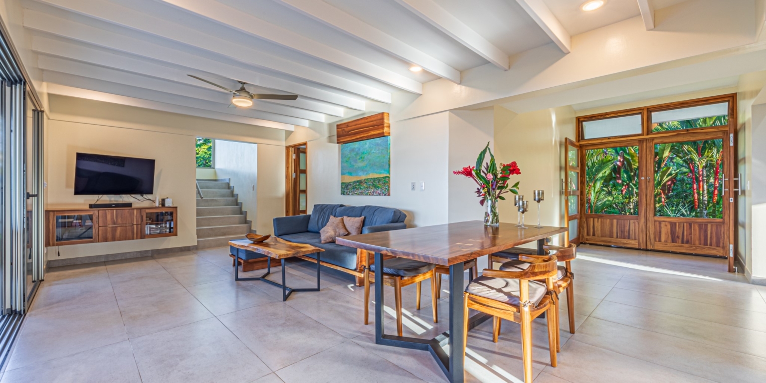Jaw-Dropping Sunset Ocean View 2-Bedroom Home with Easy Access in Ojochal Costa Rica Jaw-Dropping Sunset Ocean View 2-Bedroom Home with Easy Access in Ojochal Costa Rica