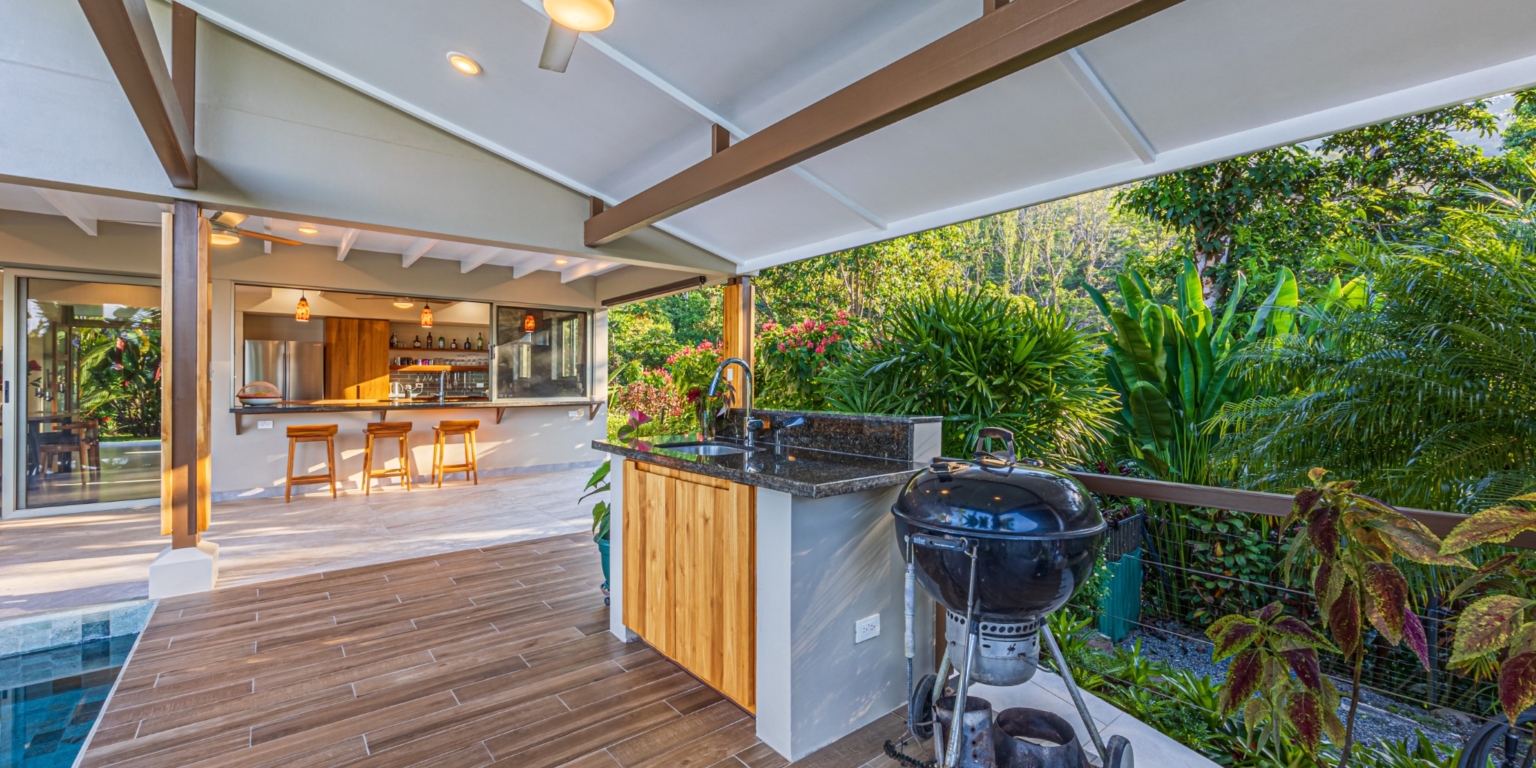 Jaw-Dropping Sunset Ocean View 2-Bedroom Home with Easy Access in Ojochal Costa Rica Jaw-Dropping Sunset Ocean View 2-Bedroom Home with Easy Access in Ojochal Costa Rica
