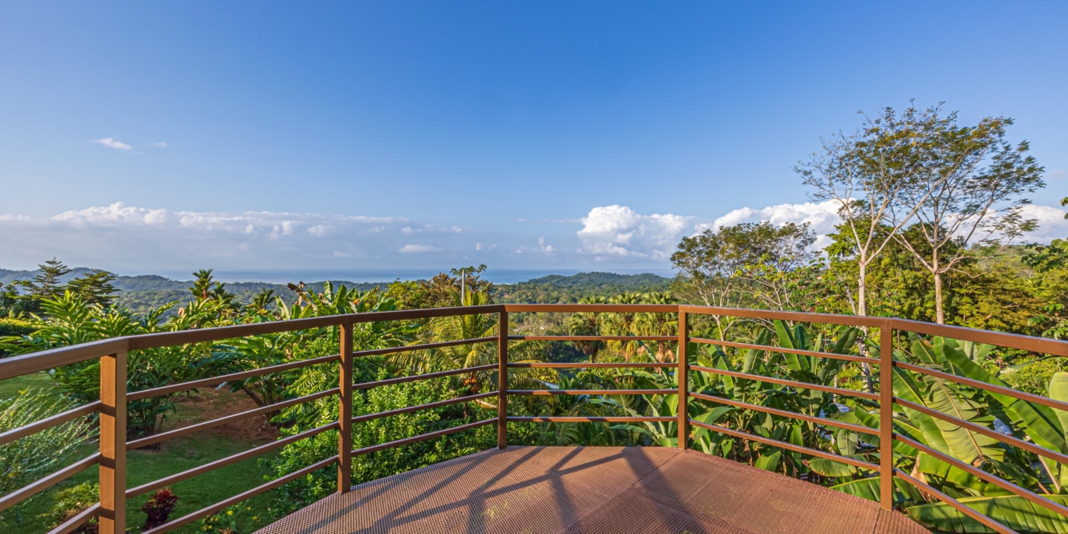 Jaw-Dropping Sunset Ocean View 2-Bedroom Home with Easy Access in Ojochal Costa Rica Jaw-Dropping Sunset Ocean View 2-Bedroom Home with Easy Access in Ojochal Costa Rica