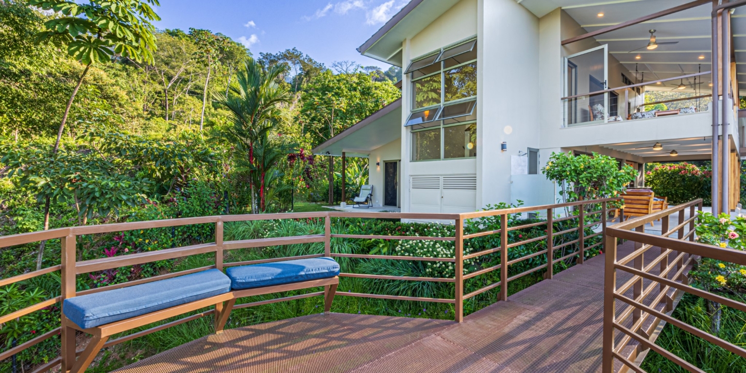 Jaw-Dropping Sunset Ocean View 2-Bedroom Home with Easy Access in Ojochal Costa Rica Jaw-Dropping Sunset Ocean View 2-Bedroom Home with Easy Access in Ojochal Costa Rica