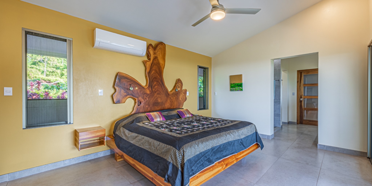 Jaw-Dropping Sunset Ocean View 2-Bedroom Home with Easy Access in Ojochal Costa Rica Jaw-Dropping Sunset Ocean View 2-Bedroom Home with Easy Access in Ojochal Costa Rica