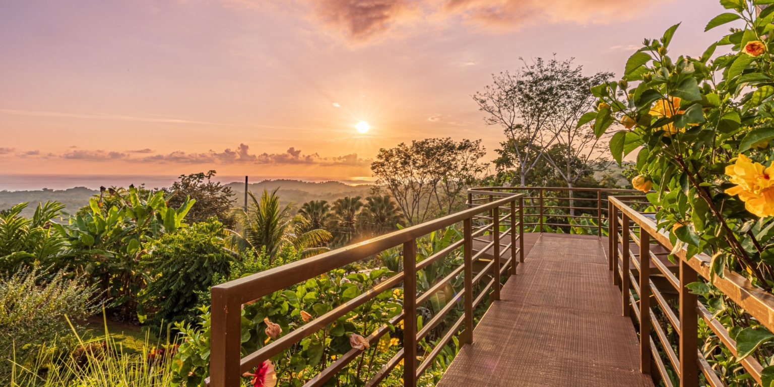 Jaw-Dropping Sunset Ocean View 2-Bedroom Home with Easy Access in Ojochal Costa Rica Jaw-Dropping Sunset Ocean View 2-Bedroom Home with Easy Access in Ojochal Costa Rica