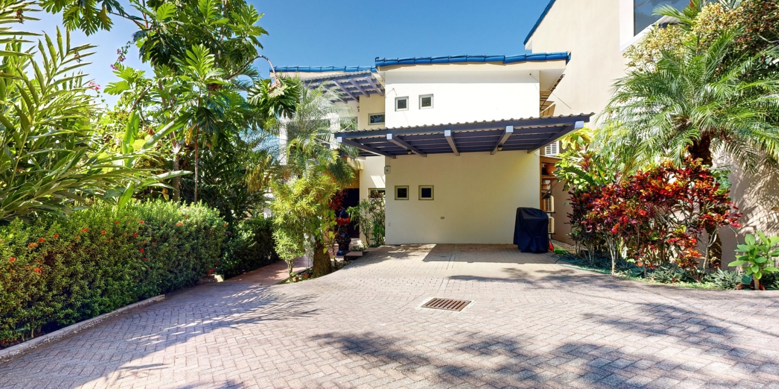Casa Morete-10 Ocean View Luxury 4-Bedroom Villa Estates in Exclusive Gated Community in Easy Access Location in Uvita Costa Rica