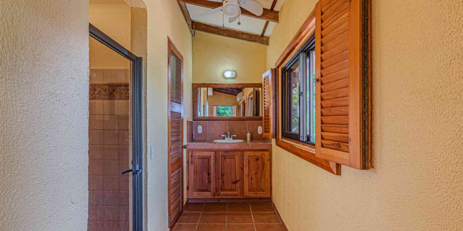 Private Family Estate with Stunning Pacific Sunset Ocean Views & 4-Bedrooms plus Cabin in Hatillo near Dominical Costa Rica