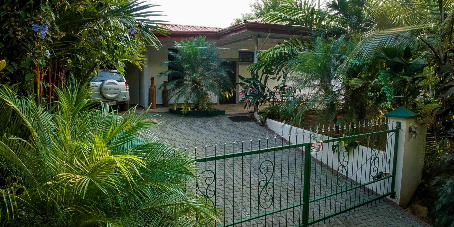 17 Ocean View 3-Bedroom Home with Easy Access and Sparkling Pool in Ojochal Costa Rica