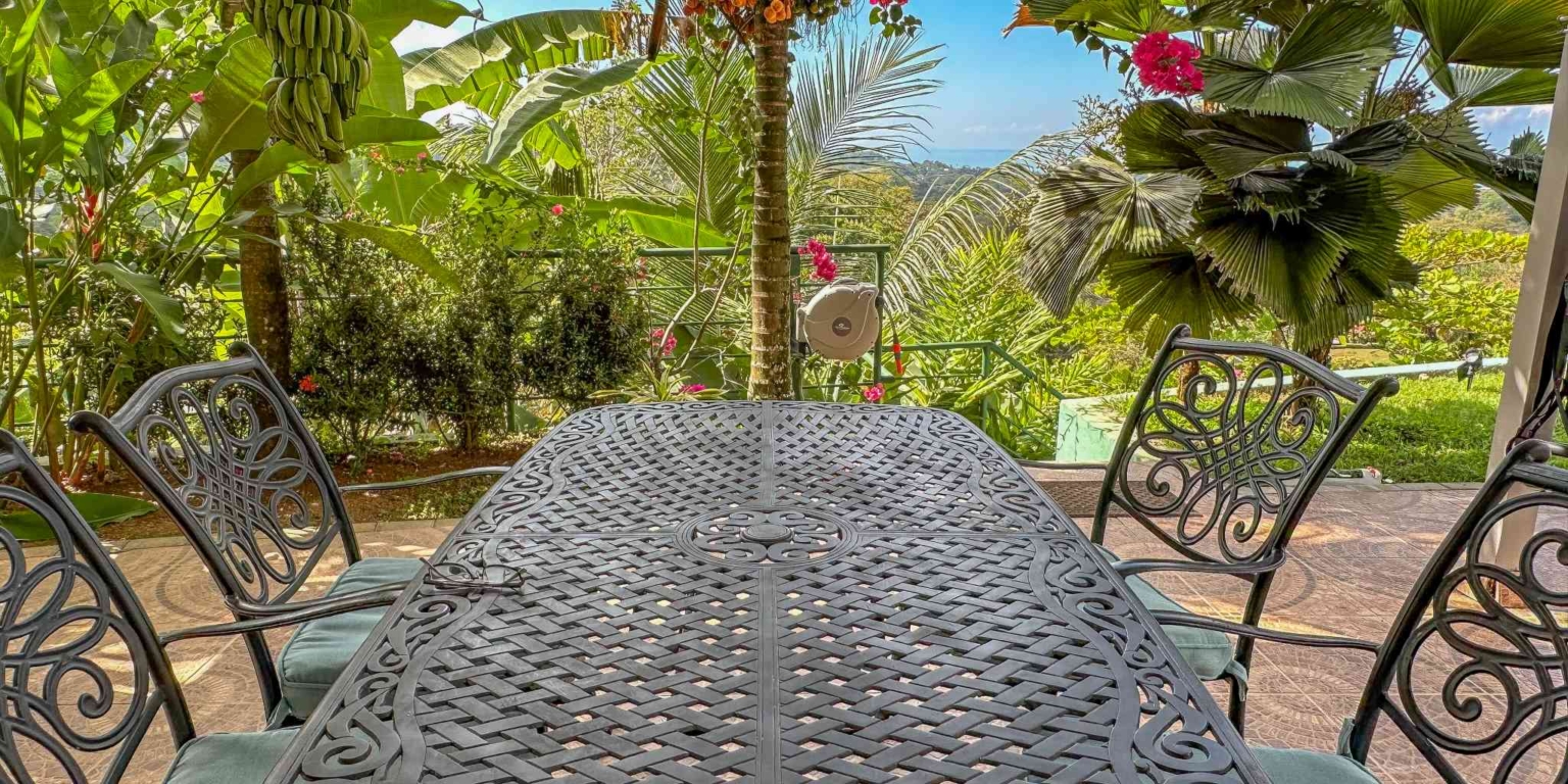 25 (7) Ocean View 3-Bedroom Home with Easy Access and Sparkling Pool in Ojochal Costa Rica