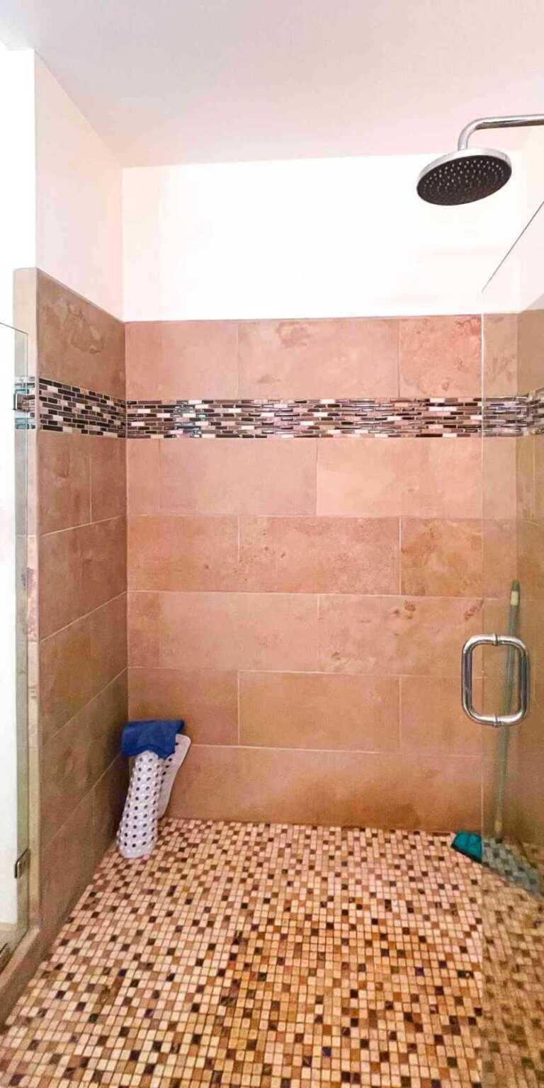 Comfortable 2-Bedroom Home in Riverside Community with Community Pool & Waterfall in Tres Rios Costa Rica