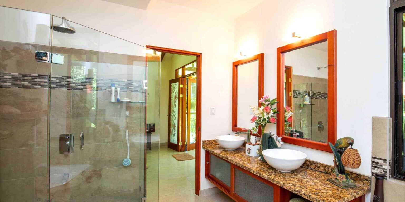 Comfortable 2-Bedroom Home in Riverside Community with Community Pool & Waterfall in Tres Rios Costa Rica