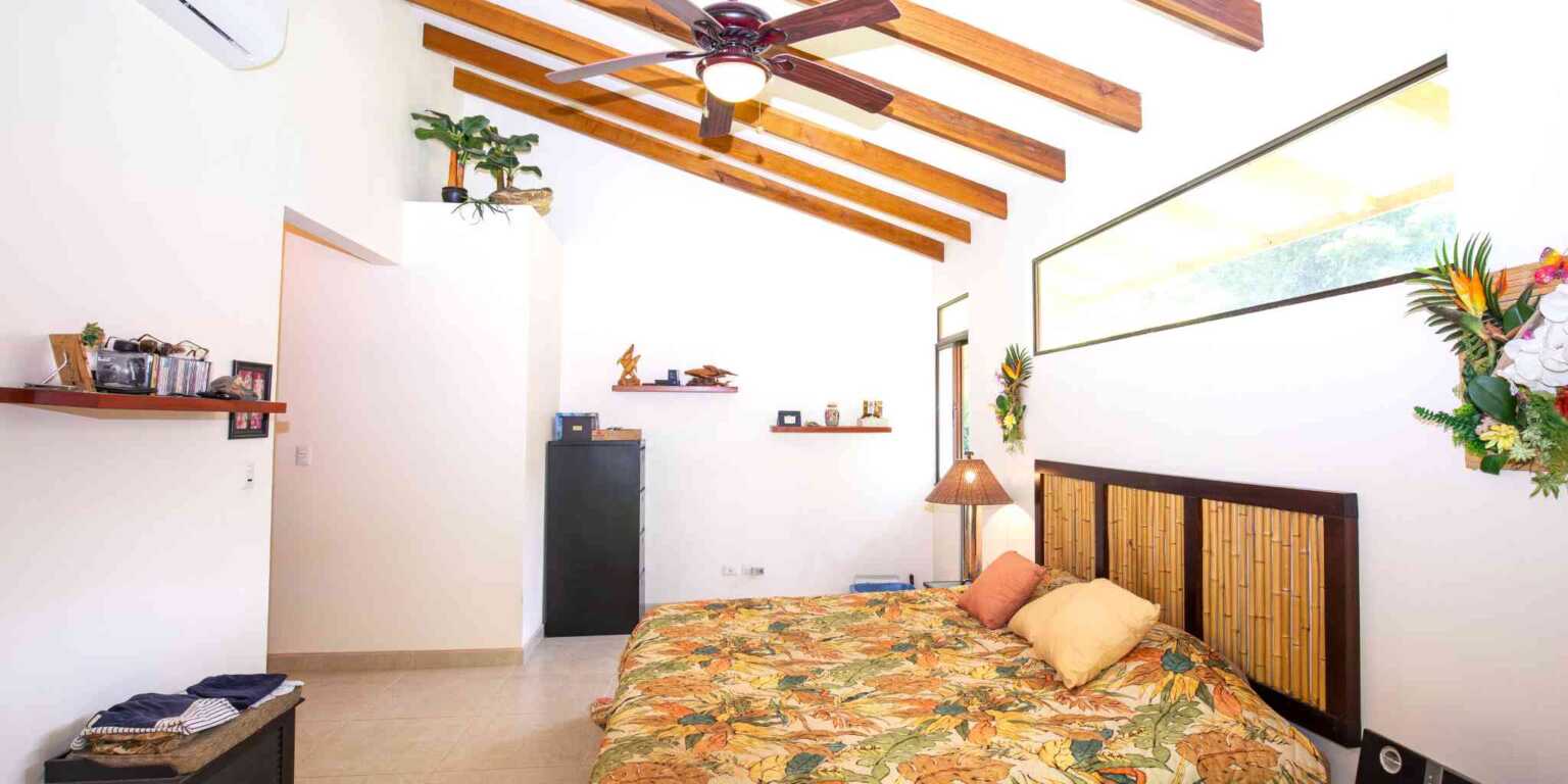 Comfortable 2-Bedroom Home in Riverside Community with Community Pool & Waterfall in Tres Rios Costa Rica