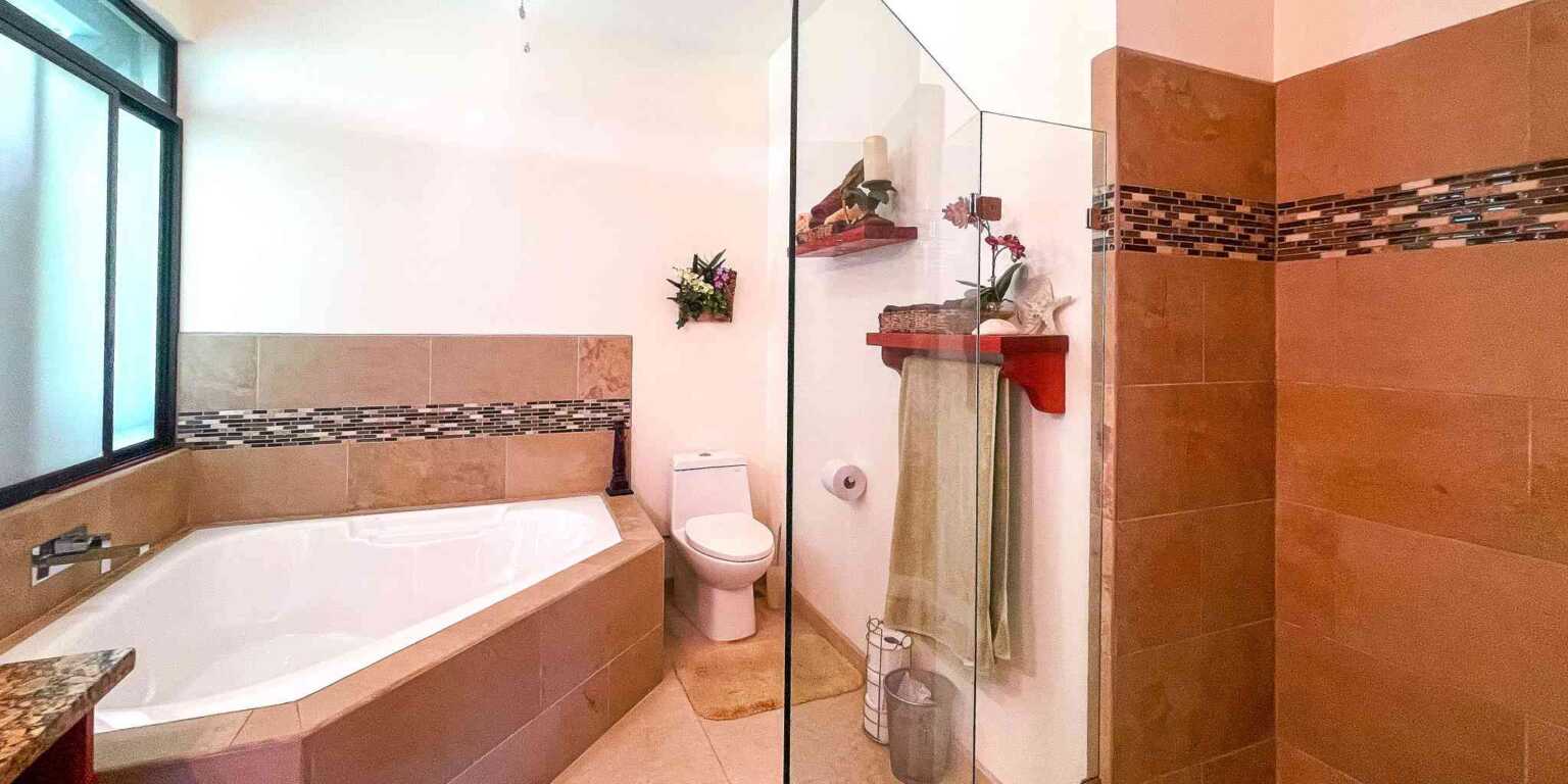 Comfortable 2-Bedroom Home in Riverside Community with Community Pool & Waterfall in Tres Rios Costa Rica
