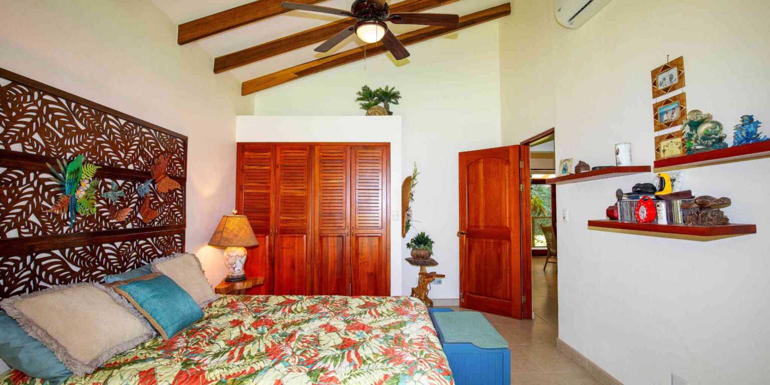 Comfortable 2-Bedroom Home in Riverside Community with Community Pool & Waterfall in Tres Rios Costa Rica