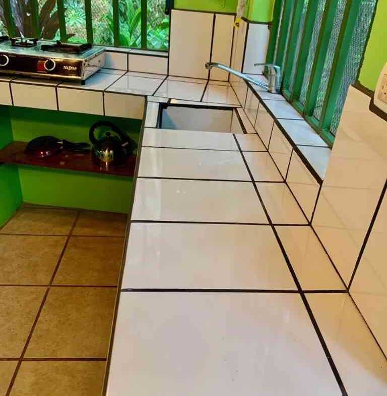 768