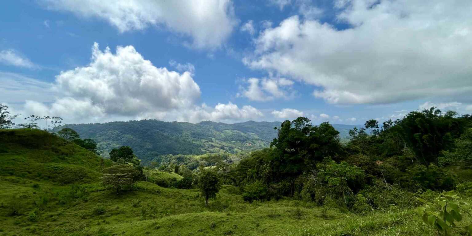 Foto 15-11-23, 12 23 51 p. m. Gorgeous Hidden Paradise Development Land with 103 Acres Near Dominical Costa Rica