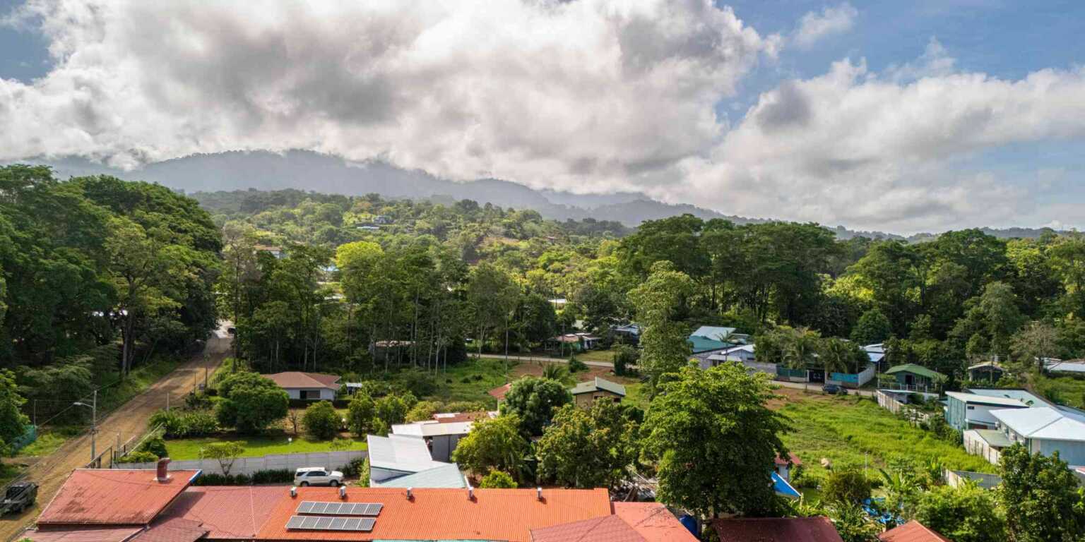 Easy Access 18-Bed Hotel in Prime Location Near Beaches & National Park in Bahia near Uvita Costa Rica