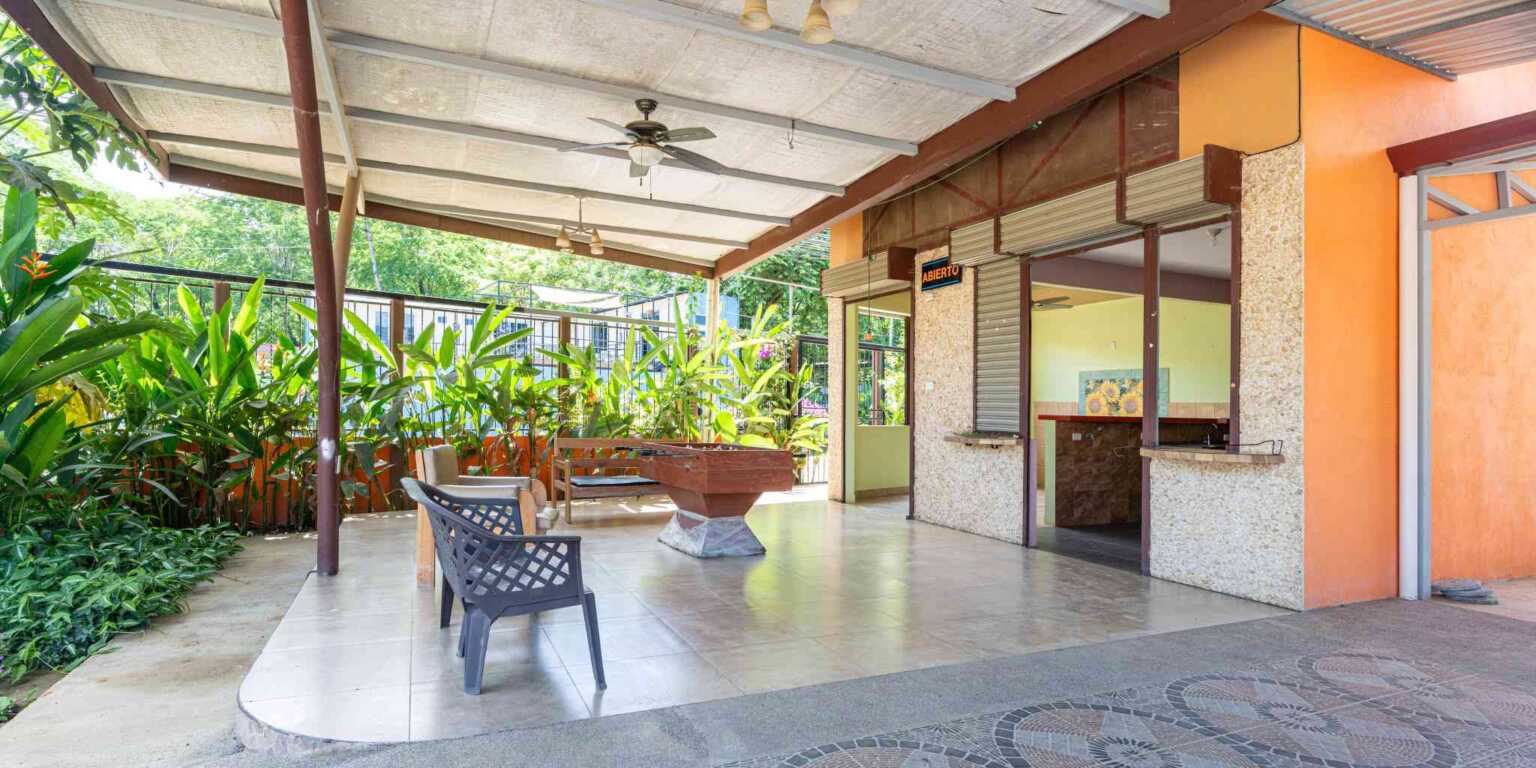 Easy Access 18-Bed Hotel in Prime Location Near Beaches & National Park in Bahia near Uvita Costa Rica