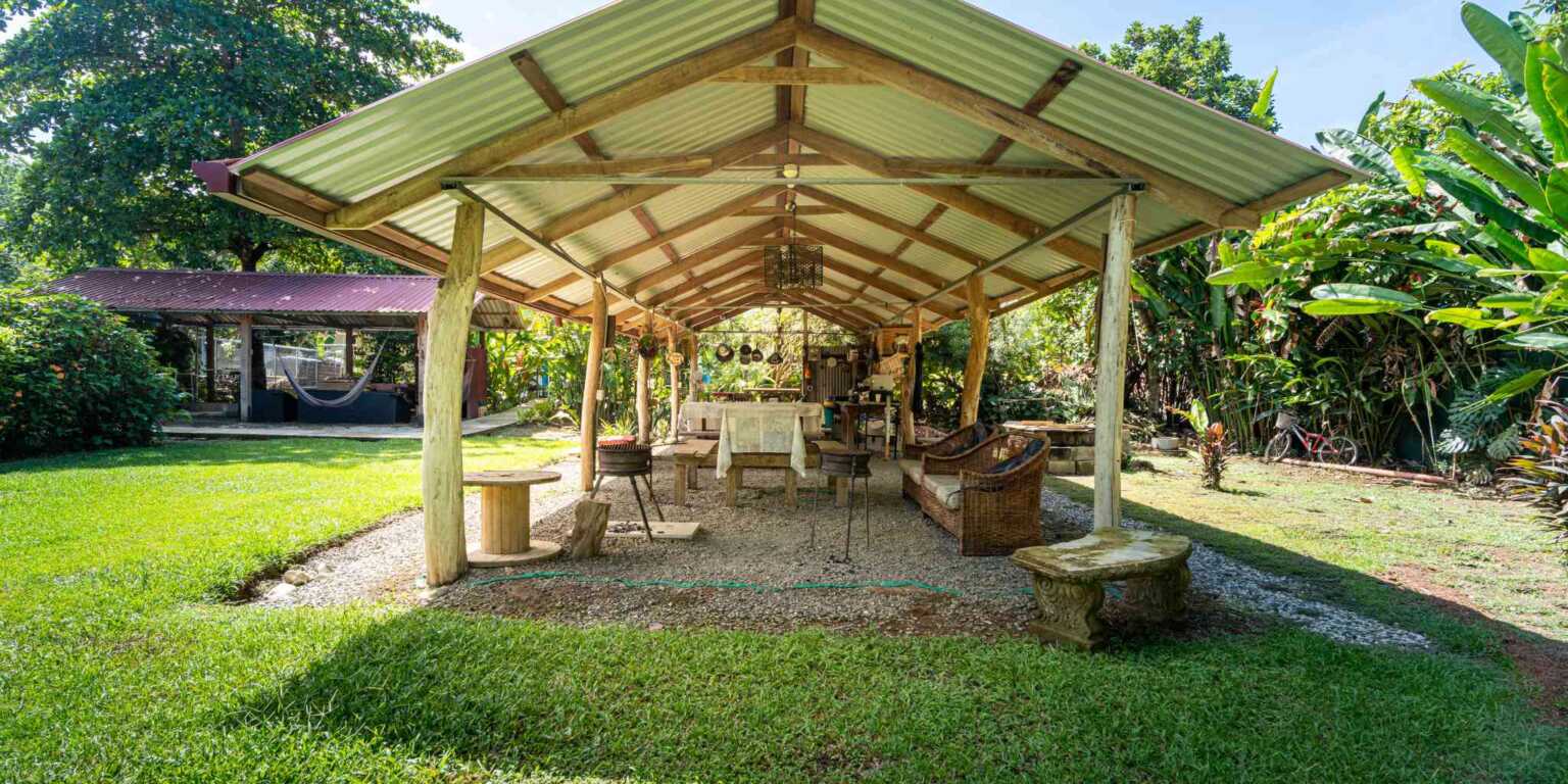 Easy Access 18-Bed Hotel in Prime Location Near Beaches & National Park in Bahia near Uvita Costa Rica