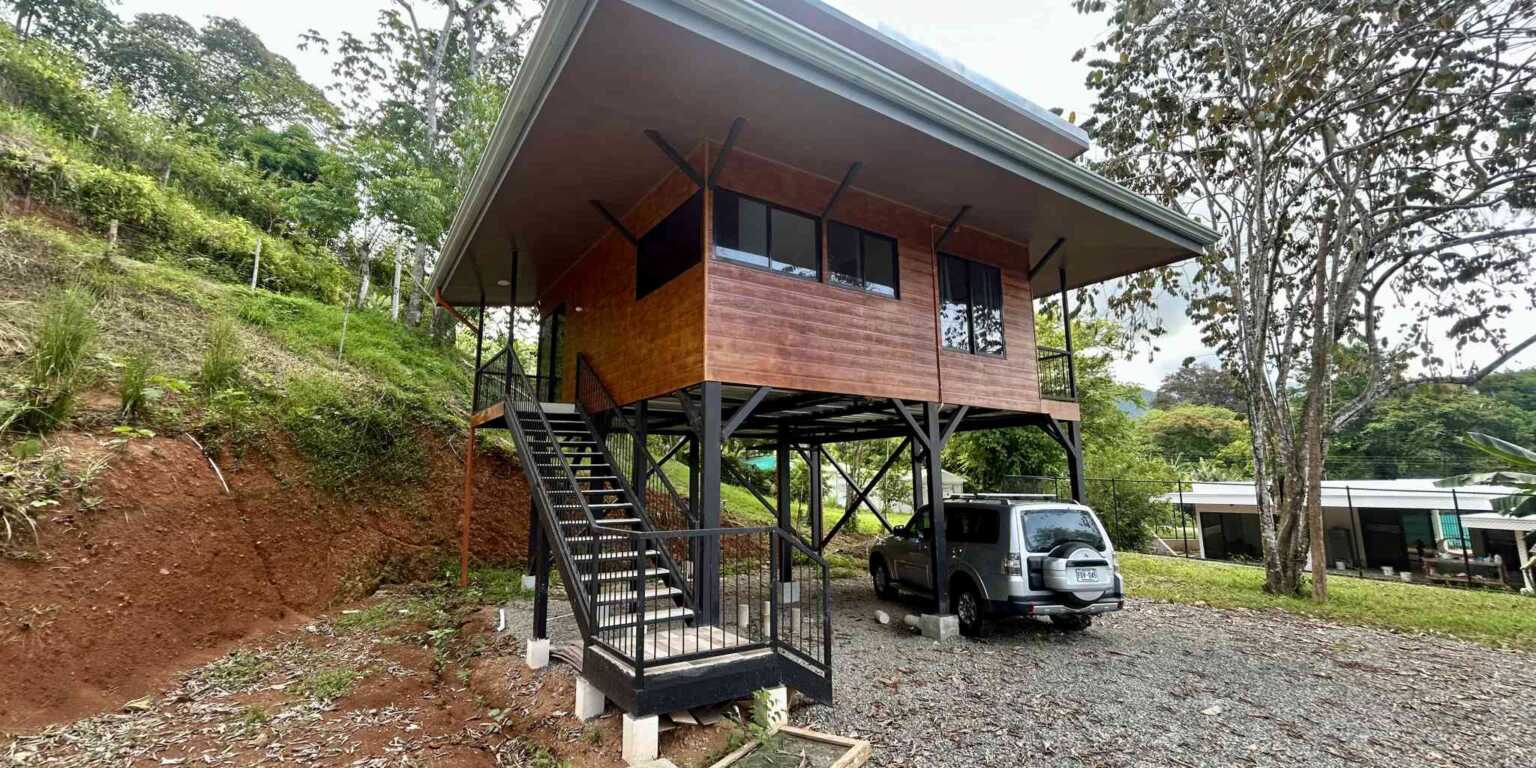 Foto 12-4-24, 9 42 39 a. m. Unique Elevated 2-Bedroom Home with Room to Expand in Ojochal Costa Rica
