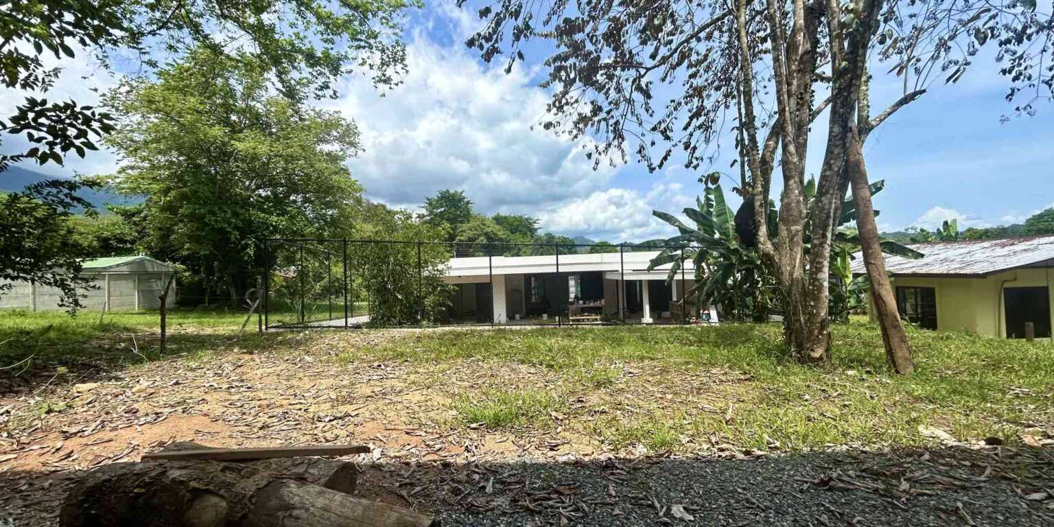 Foto 12-4-24, 12 50 57 p. m. Unique Elevated 2-Bedroom Home with Room to Expand in Ojochal Costa Rica