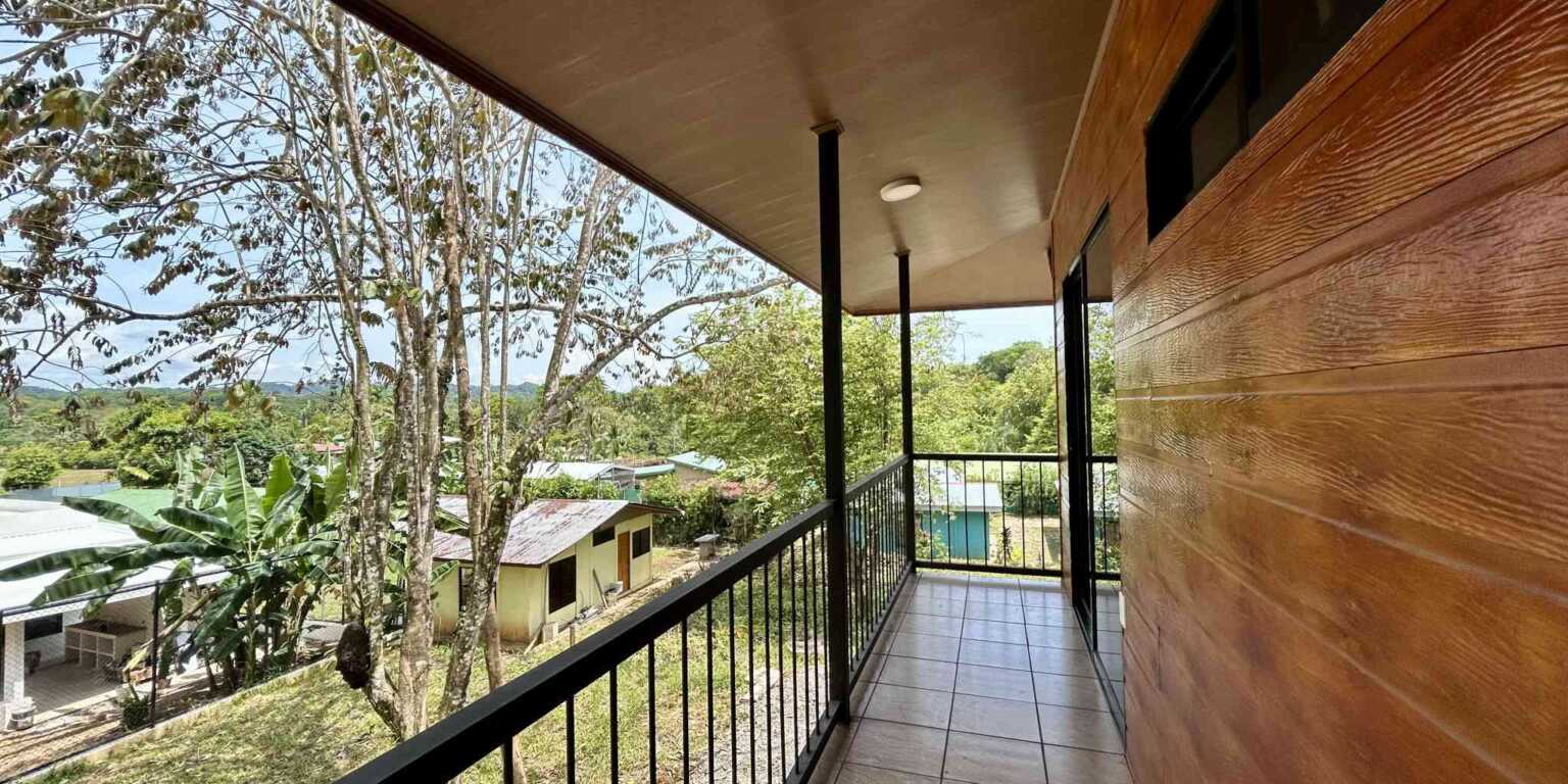 Foto 12-4-24, 12 40 38 p. m. Unique Elevated 2-Bedroom Home with Room to Expand in Ojochal Costa Rica