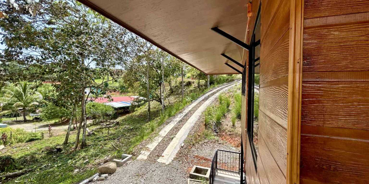 Foto 12-4-24, 12 40 51 p. m. Unique Elevated 2-Bedroom Home with Room to Expand in Ojochal Costa Rica