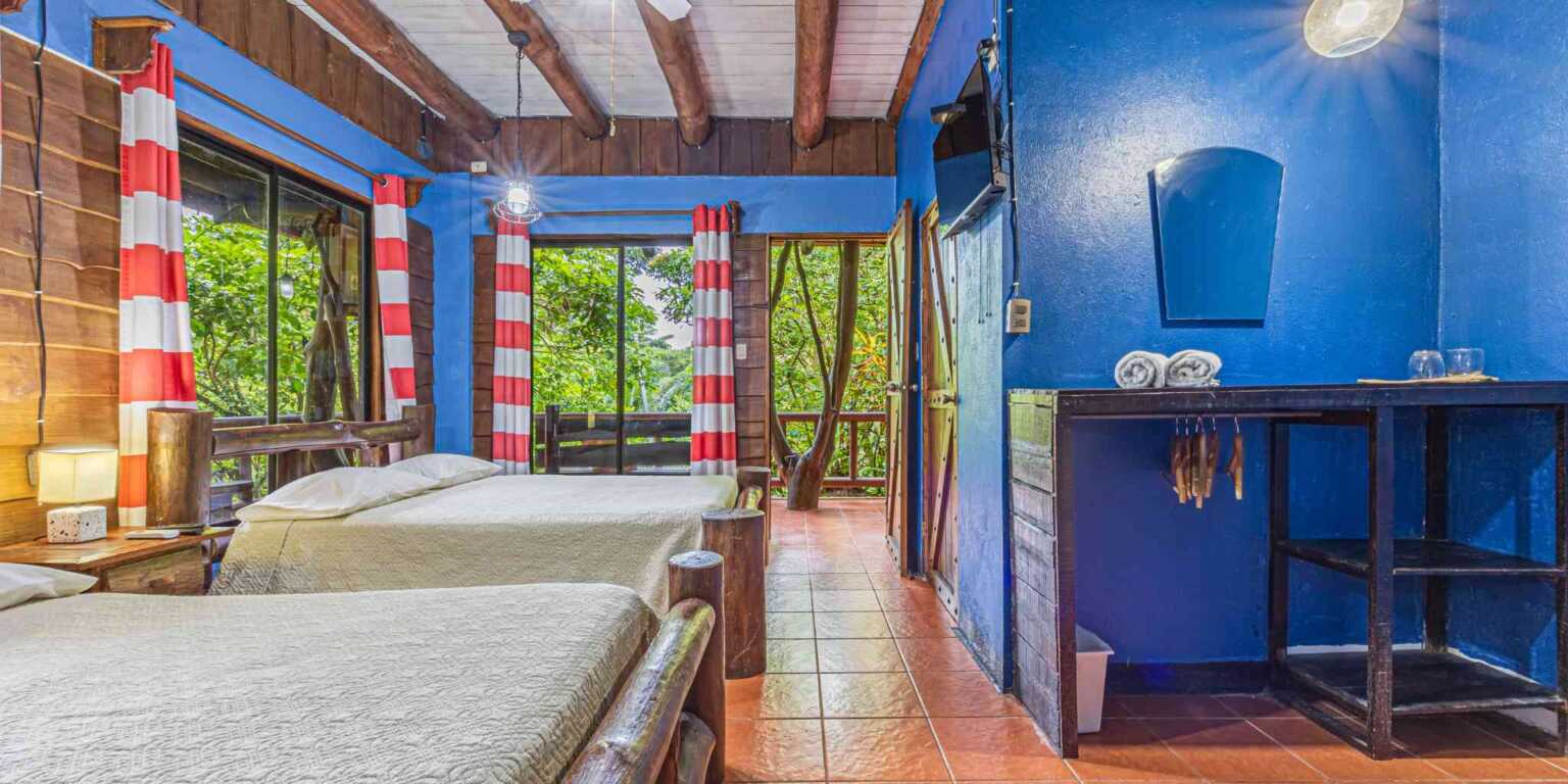 ConeCat-10(2) Rustic Hotel with Restaurant in a Convenient Location near Beaches & Town in Bahia near Uvita Costa Rica