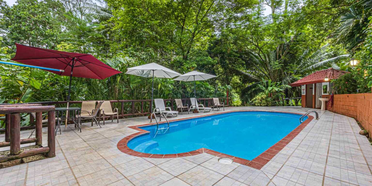 ConeCat-40 Rustic Hotel with Restaurant in a Convenient Location near Beaches & Town in Bahia near Uvita Costa Rica