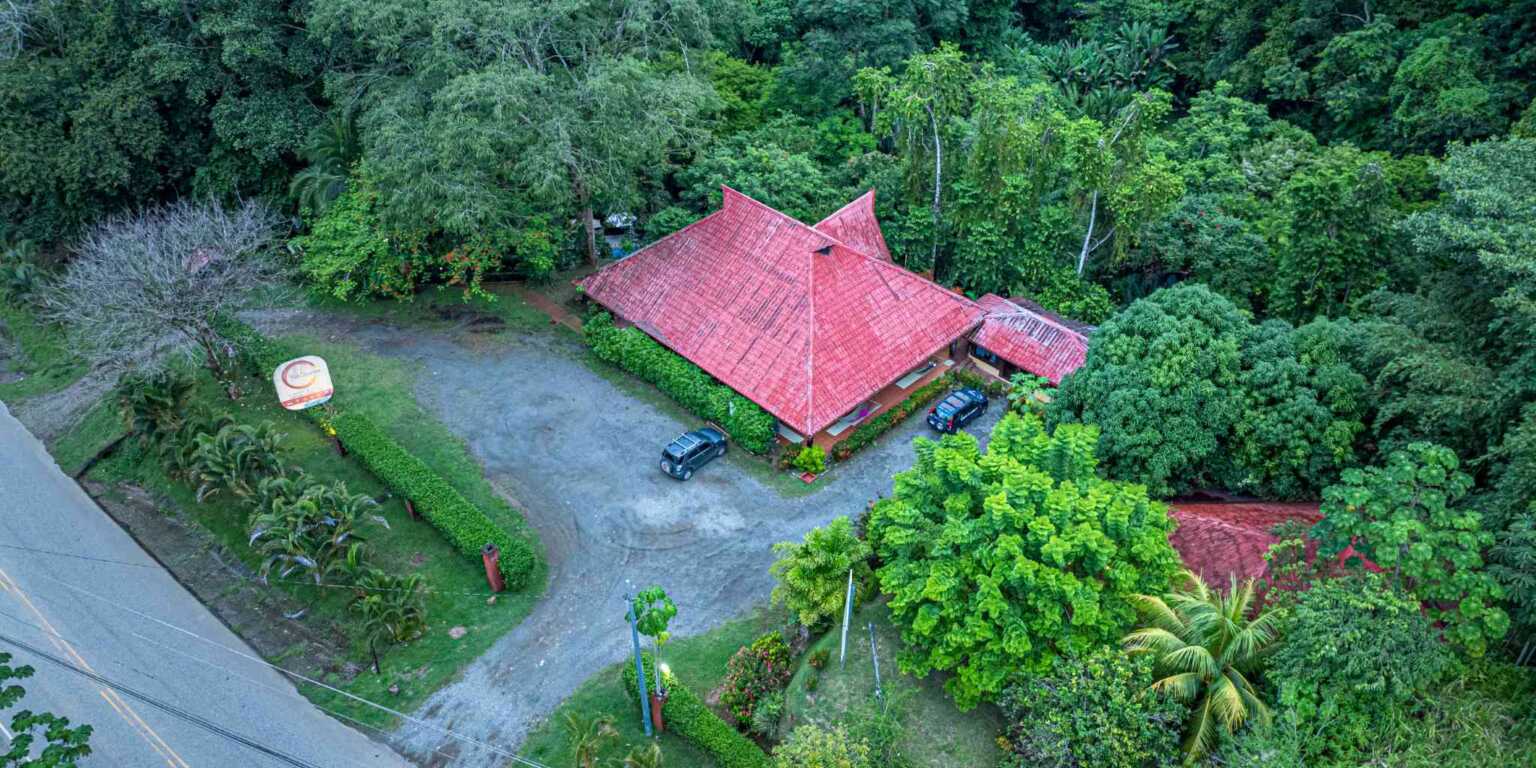 ConeCat-10 Rustic Hotel with Restaurant in a Convenient Location near Beaches & Town in Bahia near Uvita Costa Rica