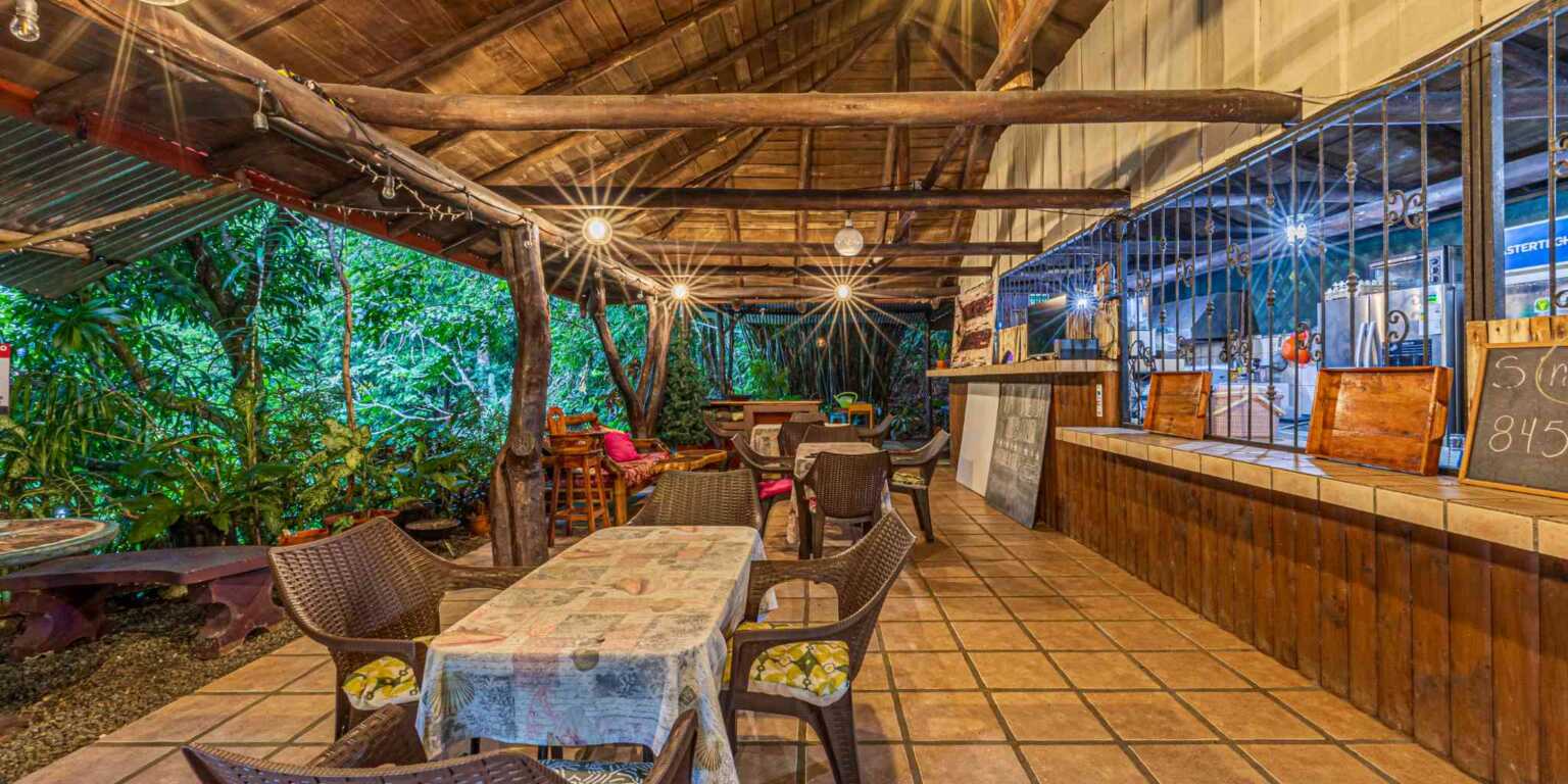 ConeCat-43 Rustic Hotel with Restaurant in a Convenient Location near Beaches & Town in Bahia near Uvita Costa Rica