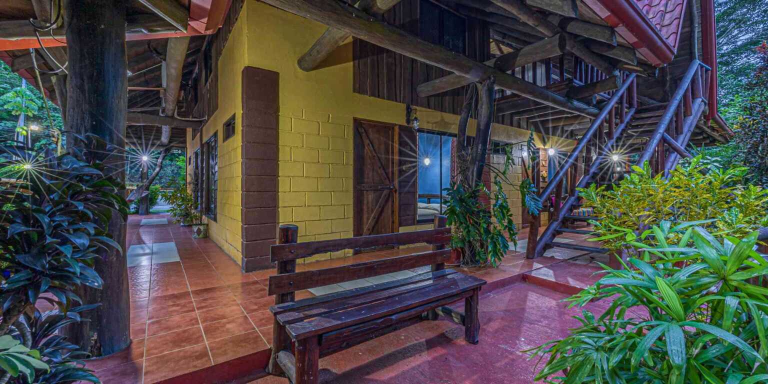 ConeCat-46 Rustic Hotel with Restaurant in a Convenient Location near Beaches & Town in Bahia near Uvita Costa Rica