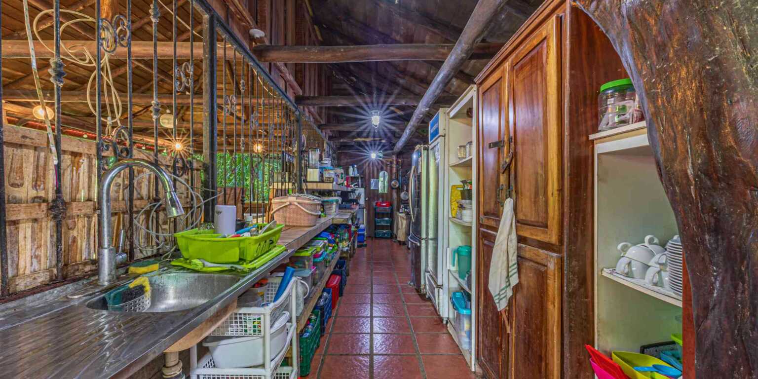 ConeCat-04(2) Rustic Hotel with Restaurant in a Convenient Location near Beaches & Town in Bahia near Uvita Costa Rica