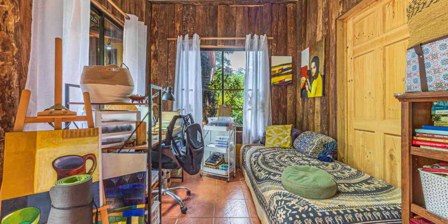 ConeCat-31 Rustic Hotel with Restaurant in a Convenient Location near Beaches & Town in Bahia near Uvita Costa Rica