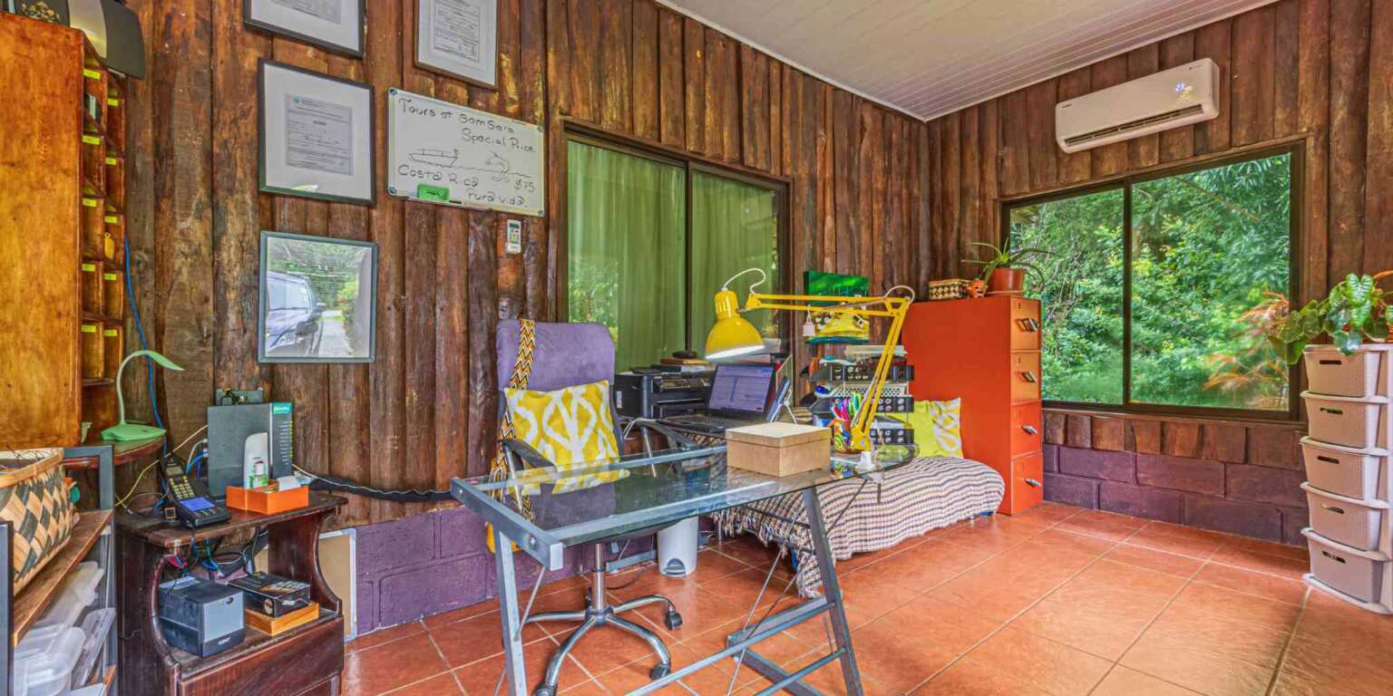 ConeCat-30 Rustic Hotel with Restaurant in a Convenient Location near Beaches & Town in Bahia near Uvita Costa Rica