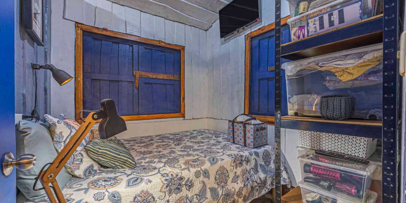 ConeCat-37 Rustic Hotel with Restaurant in a Convenient Location near Beaches & Town in Bahia near Uvita Costa Rica
