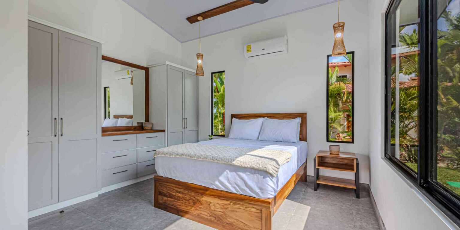 ConeCat-07(1) New 3-Bedroom Villa with Panoramic Ocean & Mountain Views in Chontales near Ojochal Costa Rica