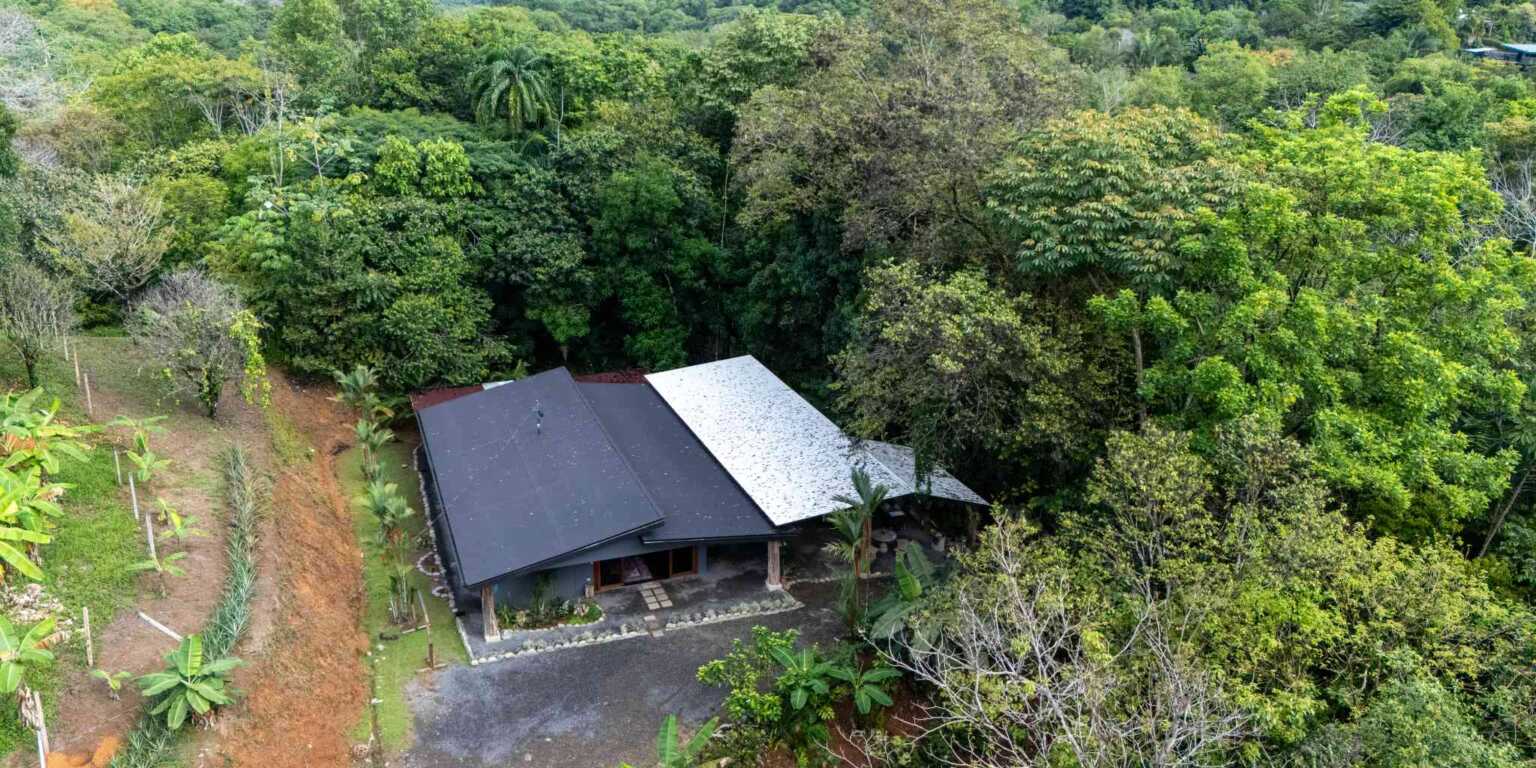 Foto 23-5-24, 7 31 30 a. m. Charming 4-Bedroom Home with Fruit Orchard, Close to Incredible Beach in Playa Hermosa near Uvita Costa Rica