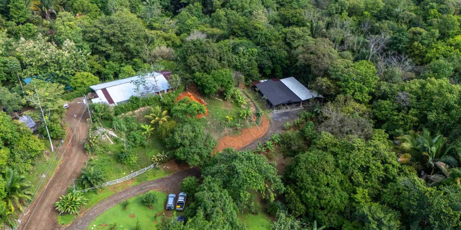 Foto 23-5-24, 8 01 14 a. m. Charming 4-Bedroom Home with Fruit Orchard, Close to Incredible Beach in Playa Hermosa near Uvita Costa Rica
