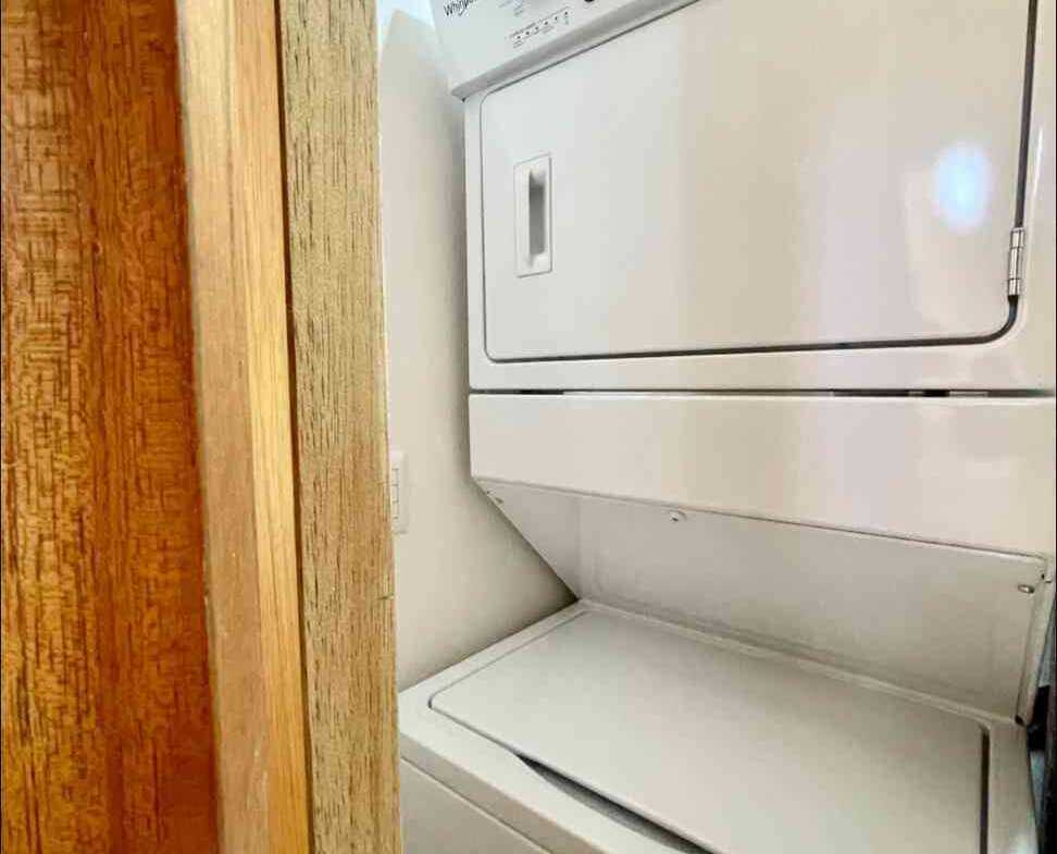 972