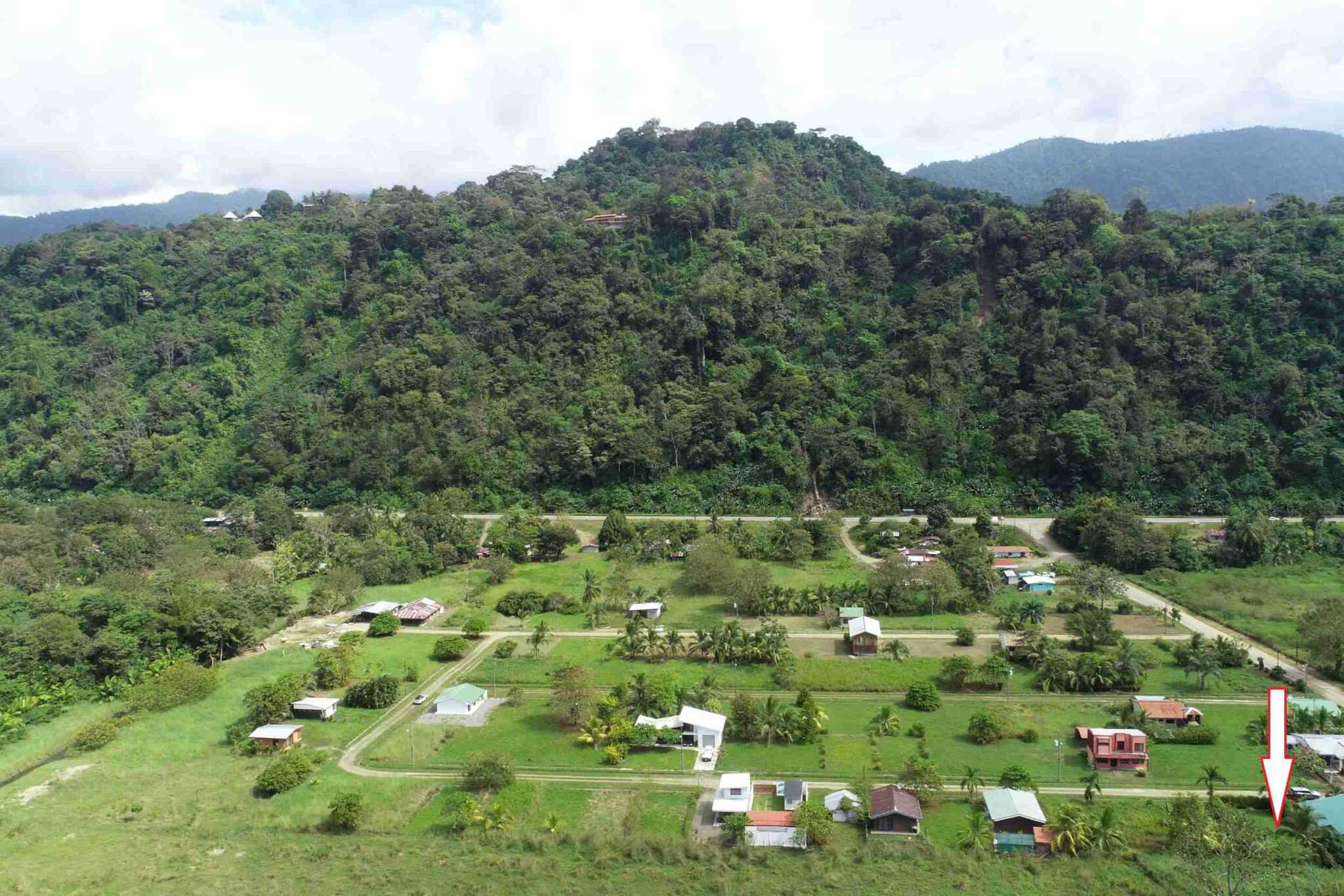 Cozy 2-Bedroom Home with Two Units in Coronado near Ojochal Costa Rica
