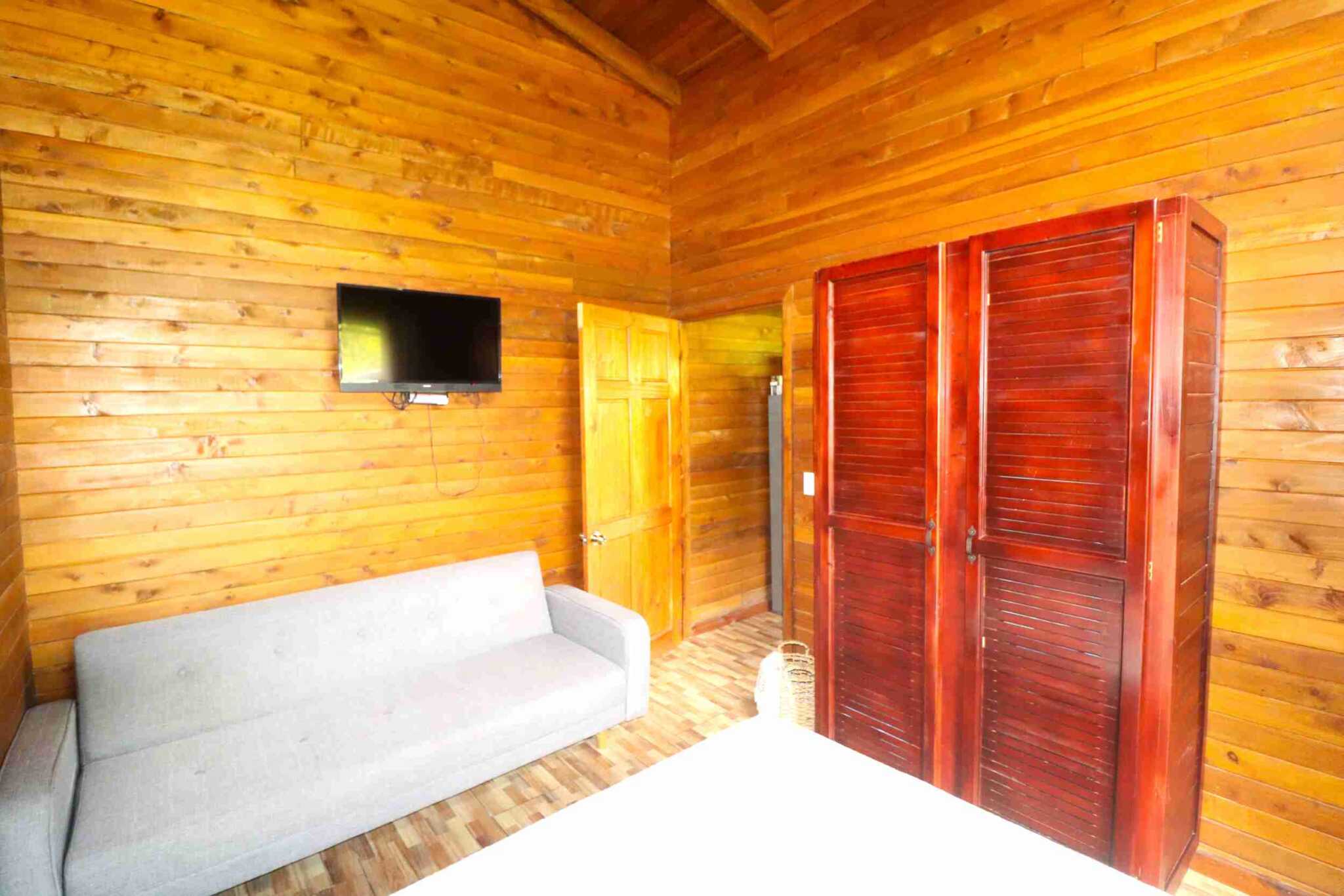 Cozy 2-Bedroom Home with Two Units in Coronado near Ojochal Costa Rica