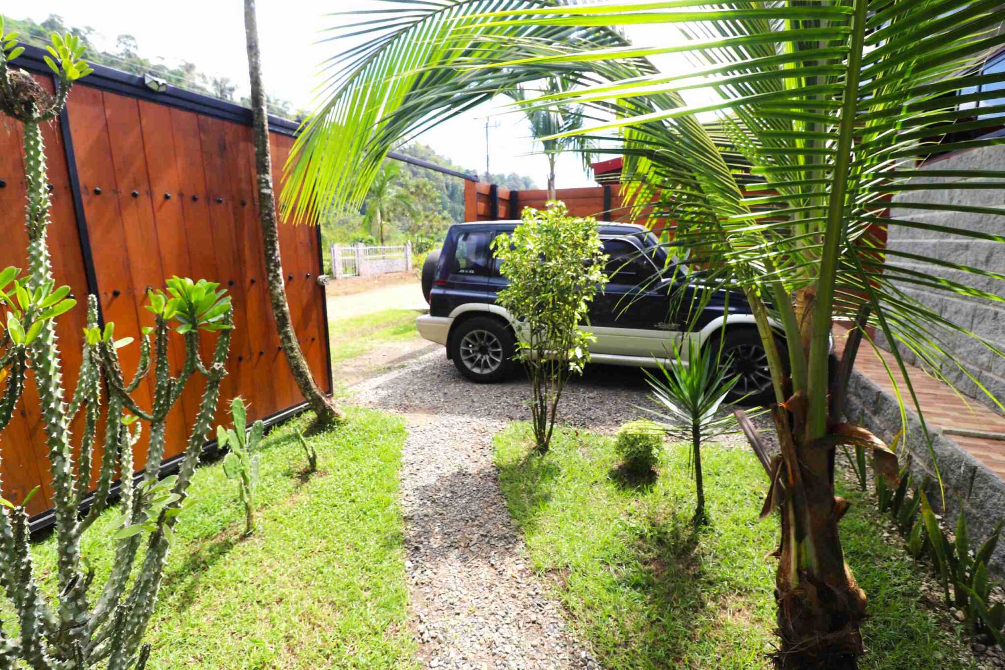Cozy 2-Bedroom Home with Two Units in Coronado near Ojochal Costa Rica