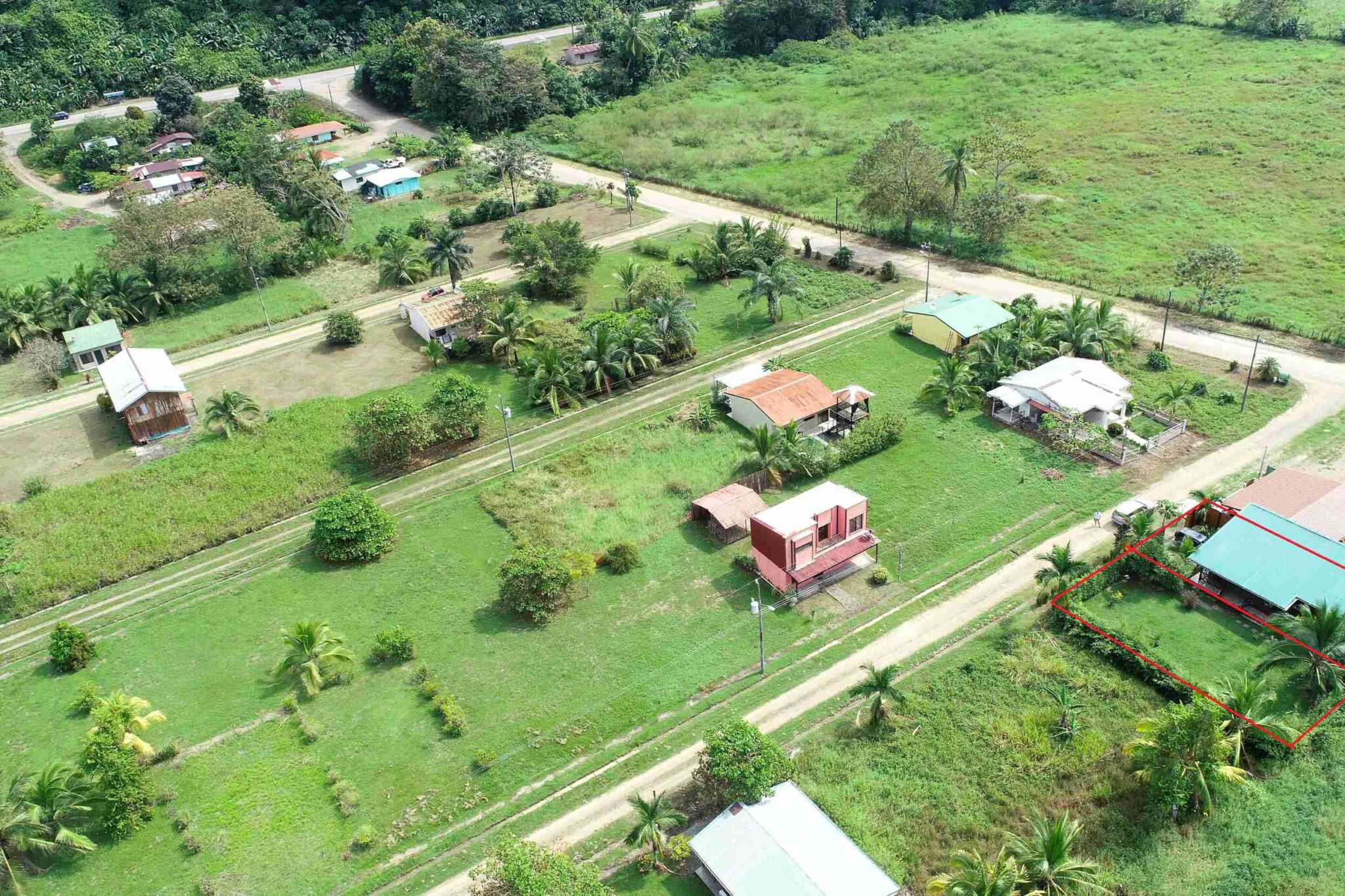 Cozy 2-Bedroom Home with Two Units in Coronado near Ojochal Costa Rica